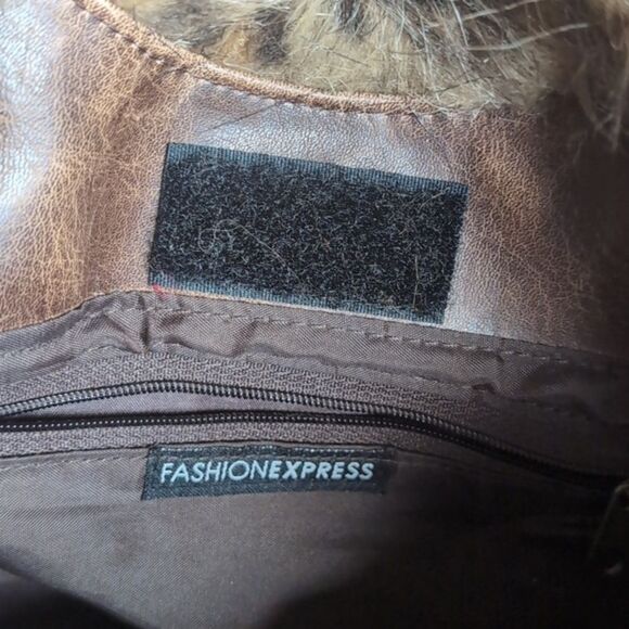 Y2K Fabulous Faux Fur Mini Tote Bag - Picture 9 of 17